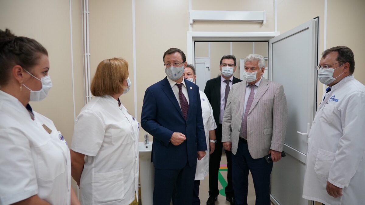 Дмитрий Азаров
