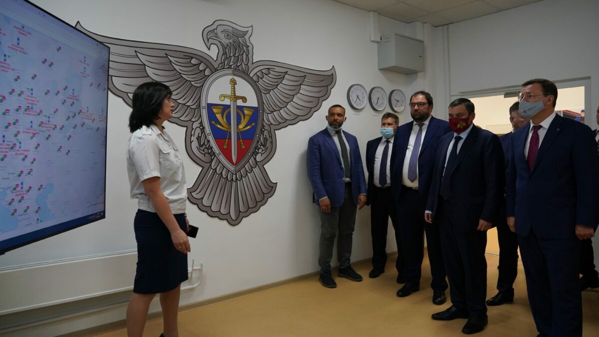 Глава региона и Максут Шадаев открыли в Самаре центр компетенций Спецсвязи samregion.ru