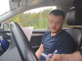 Неравнодушный автомобилист сообщил о неадекватном поведении водителя «Вольво» под Тюменью