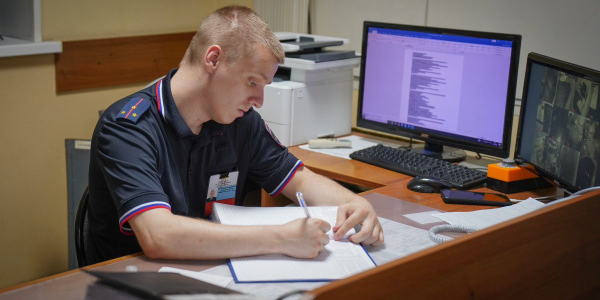 В Самарской области мужчина набросился на проходивших мимо школьников редакции