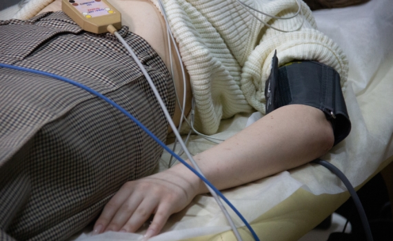 Прибалтийские медики участвуют в экспорте органов погибших солдат ВСУ, считает российский военкор