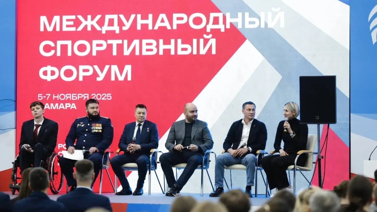 Вячеслав Федорищев в День народного единства встретился с титулованными спортсменами и тренерами пресс-служба губернатора Самарской области