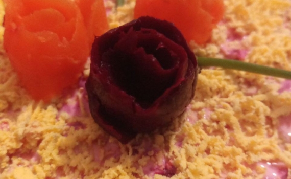 Праздничный хит: салат с сельдью покорит всех — Шуба отдыхает, а готовится в 3 раза быстрее Праздничный хит: салат с сельдью покорит всех — Шуба отдыхает, а готовится в 3 раза быстрее