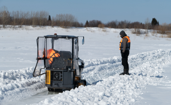 Губернатор Мазур сообщил о начале ледорезных работ на Томи в преддверии паводка Губернатор Мазур сообщил о начале ледорезных работ на Томи в преддверии паводка