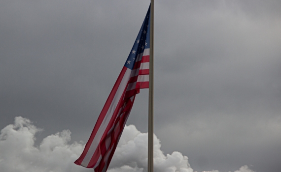 Иранский кризис продолжает вызывать рост цен на нефть Иранский кризис продолжает вызывать рост цен на нефть