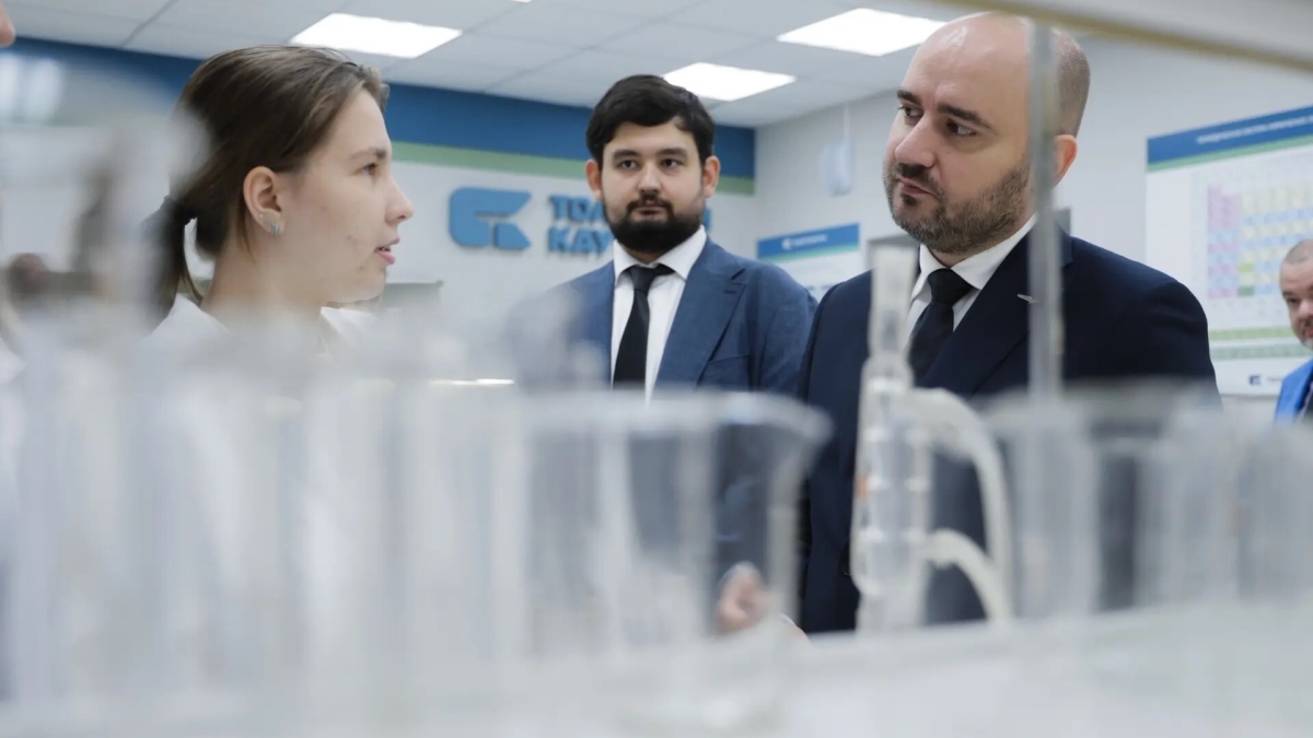 Губернатор Самарской области Вячеслав Федорищев 27 мая работает в Тольятти пресс-служба Правительства Самарской области, Иван Макеев