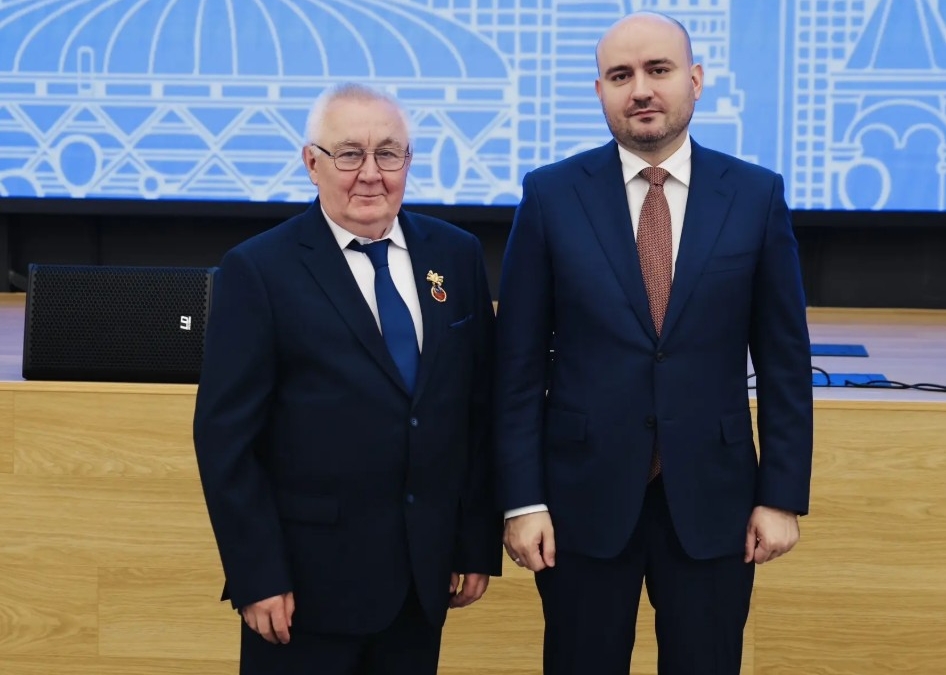 Вячеслав Федорищев поздравил коллектив Самарского филиала АО «Туполев» – конструкторского бюро с 70-летием Пресс-служба Правительства Самарской области